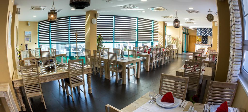 Sareza hotel Ostrava Buitenkant foto