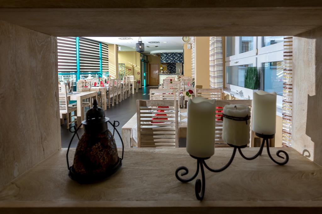 Sareza hotel Ostrava Buitenkant foto