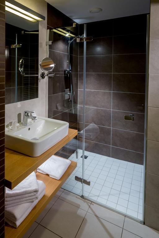 Sareza hotel Ostrava Buitenkant foto