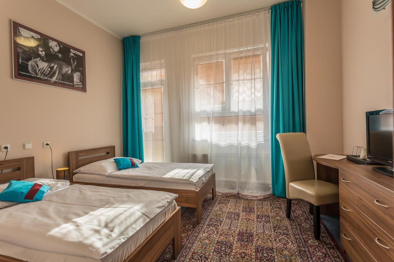 Sareza hotel Ostrava Buitenkant foto